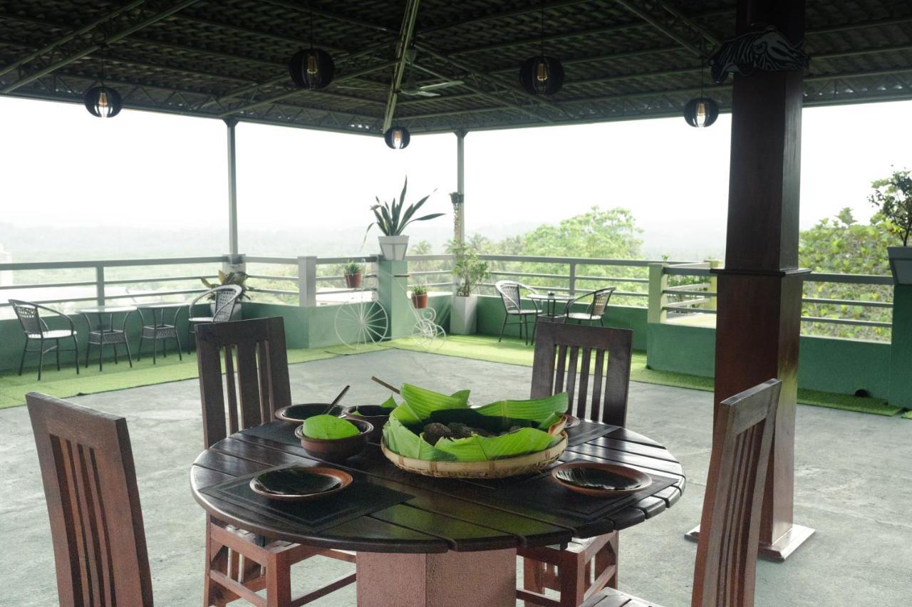 Hotel Mount Rich Rumassala Unawatuna Esterno foto