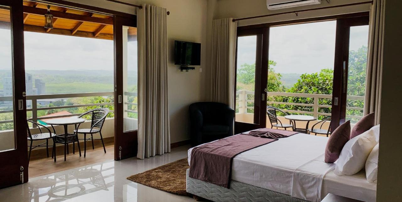 Hotel Mount Rich Rumassala Unawatuna Esterno foto
