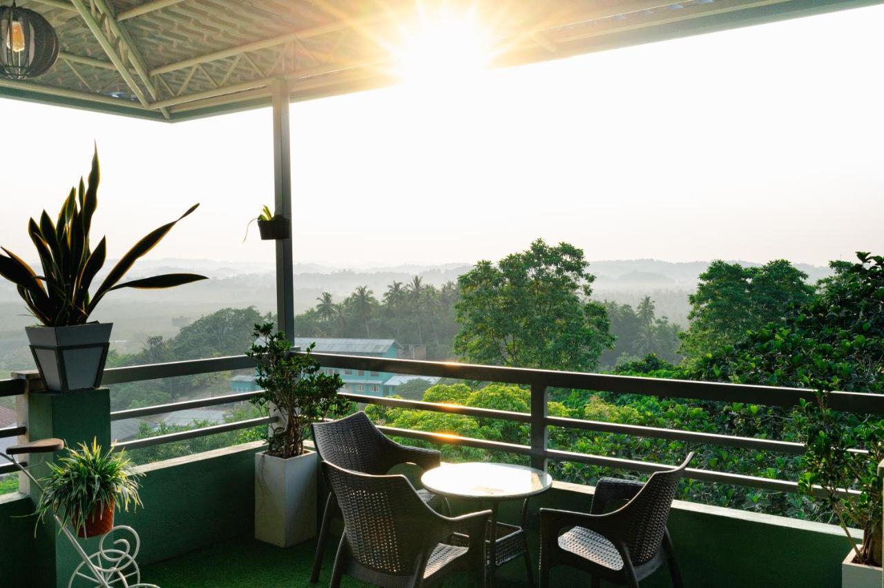 Hotel Mount Rich Rumassala Unawatuna Esterno foto