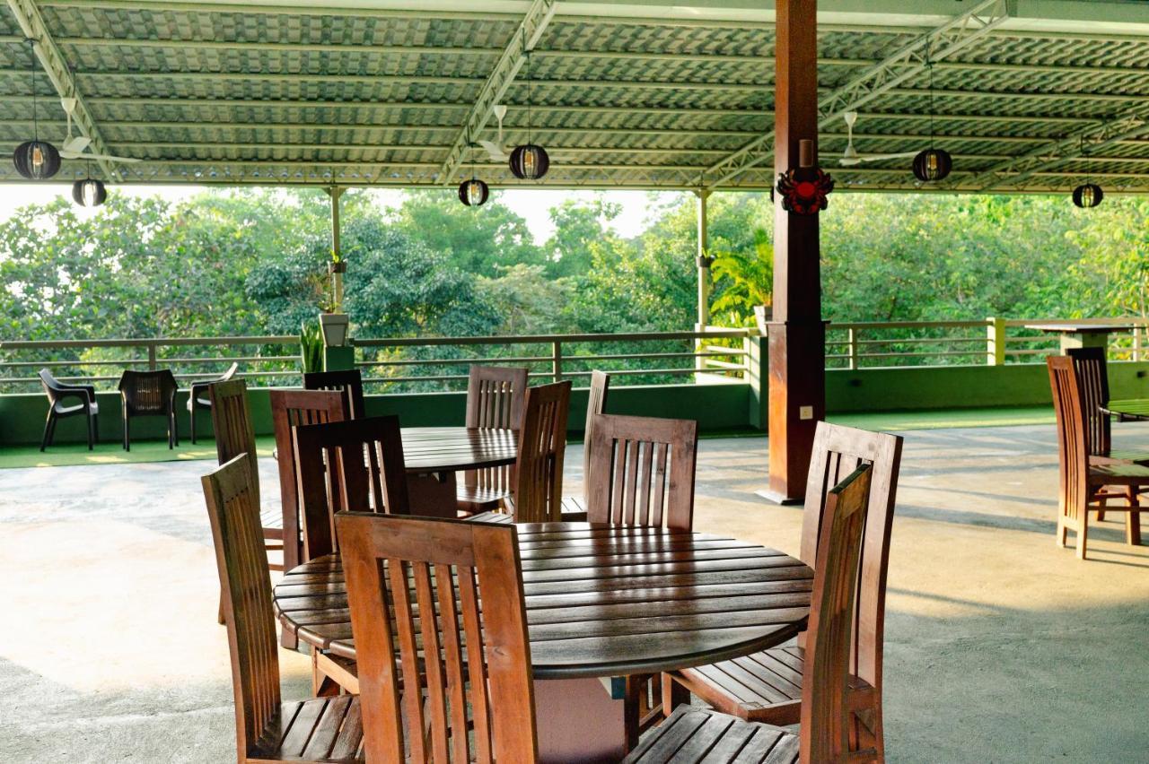 Hotel Mount Rich Rumassala Unawatuna Esterno foto