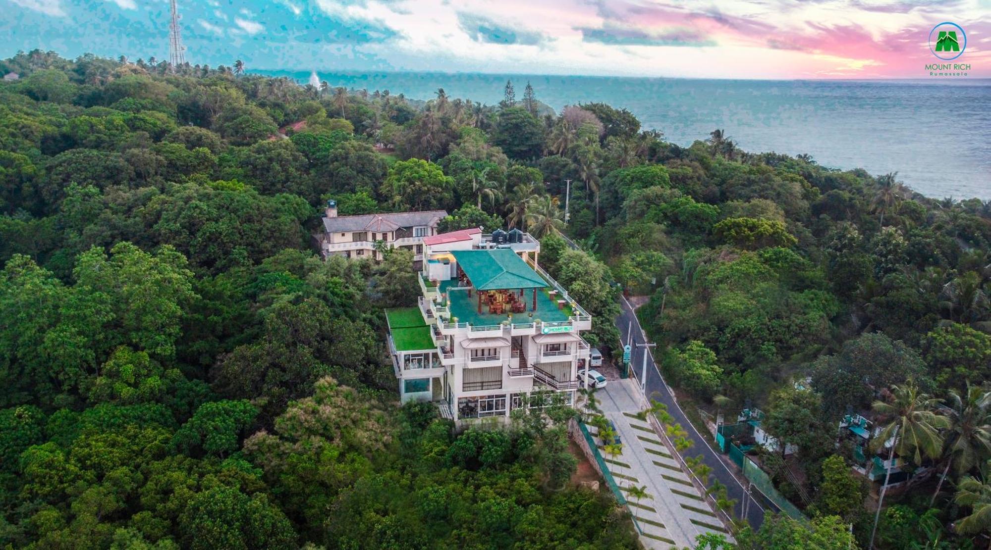 Hotel Mount Rich Rumassala Unawatuna Esterno foto