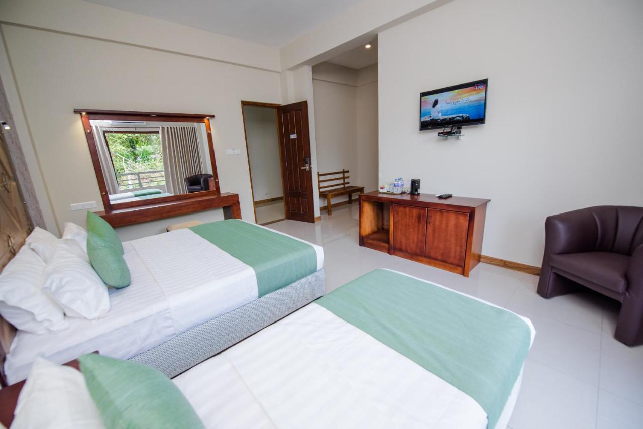 Hotel Mount Rich Rumassala Unawatuna Esterno foto